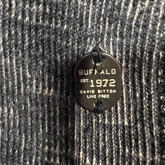 Men's buffalo Katana Shoulder Detail Pullover Sweater size medium - Picture 5 of 6